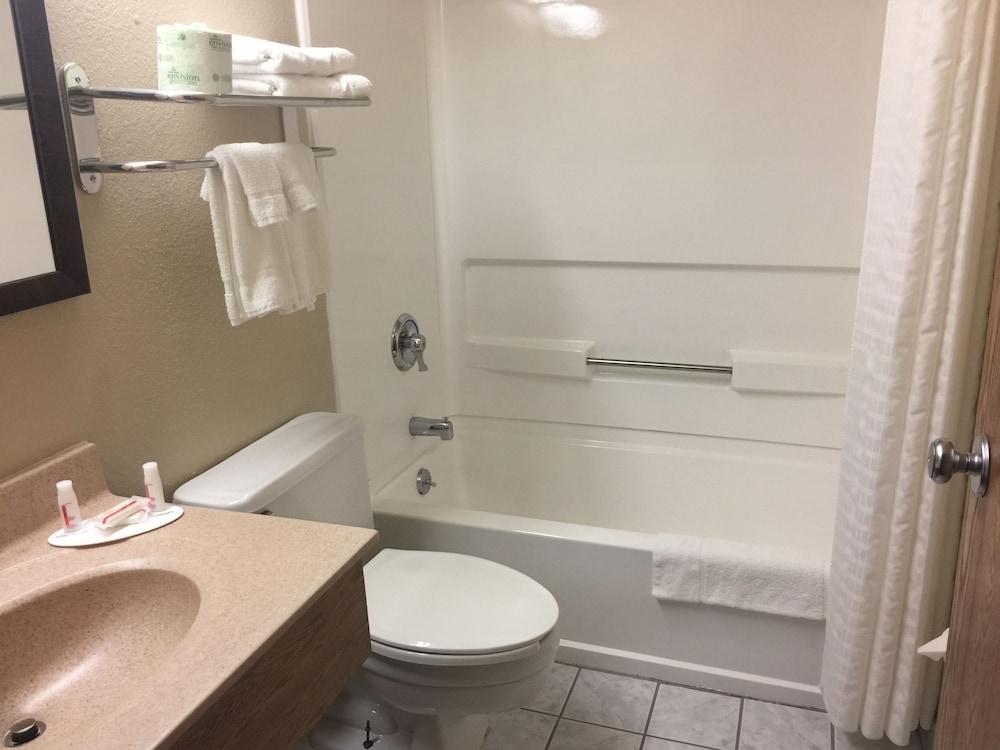 威斯顿速8酒店 Weston 外观 照片